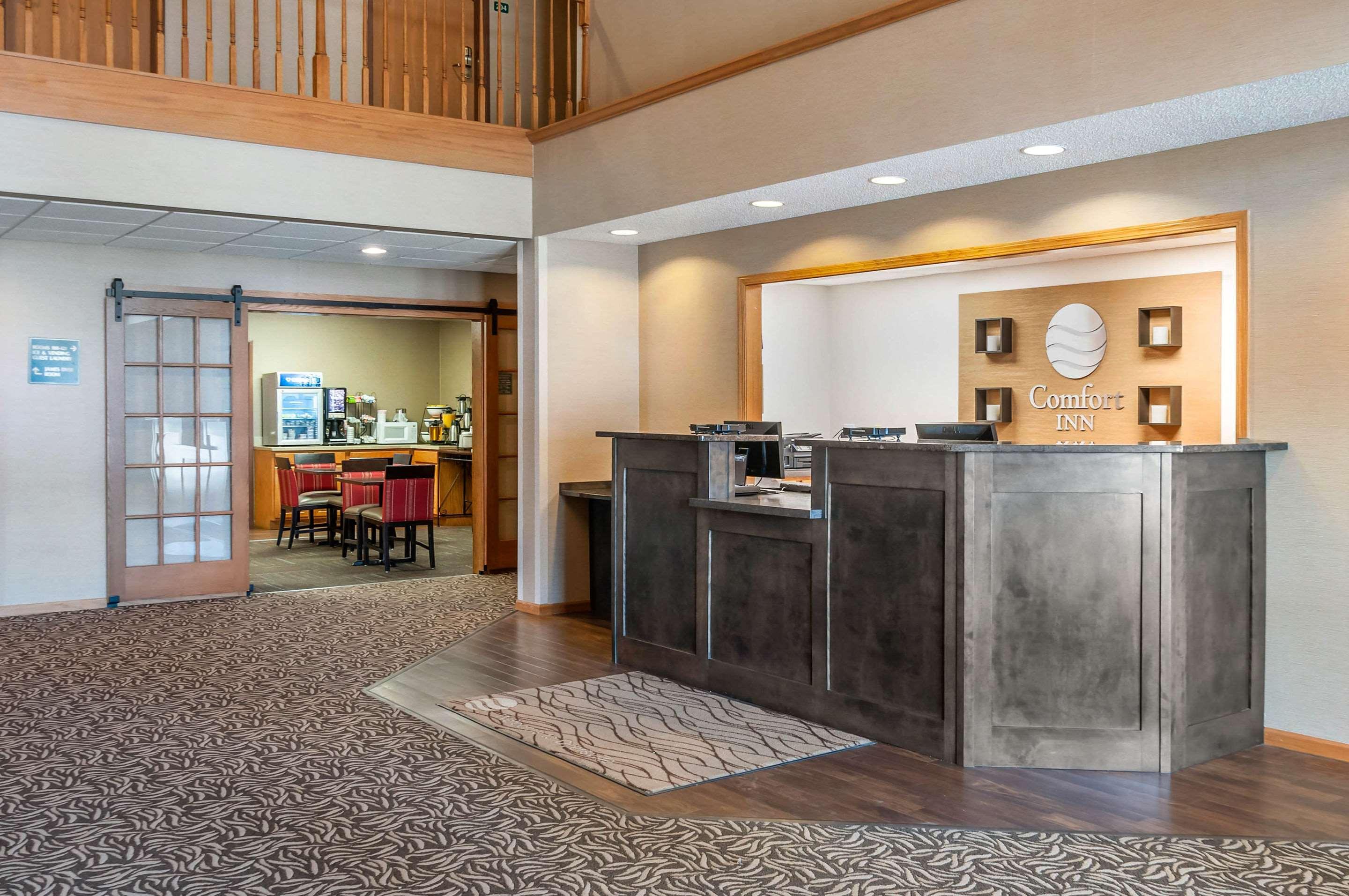 Comfort Inn Dyersville Near The Field Of Dreams Екстер'єр фото